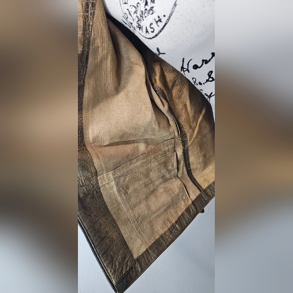 CHICO'S Womens 100% Leather Metallic Reptil Print Zip Front Pockets Jacket Sz 2 - Picture 12 of 16